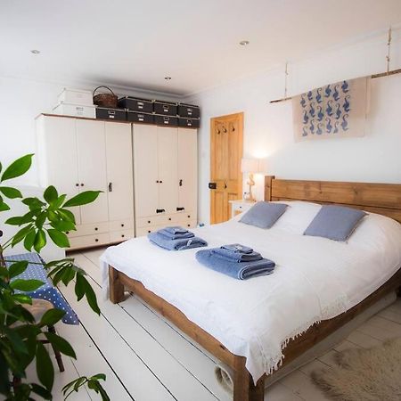 Restful And Cosy 4 Bed Home Minutes From The Beach Sandgate Zewnętrze zdjęcie