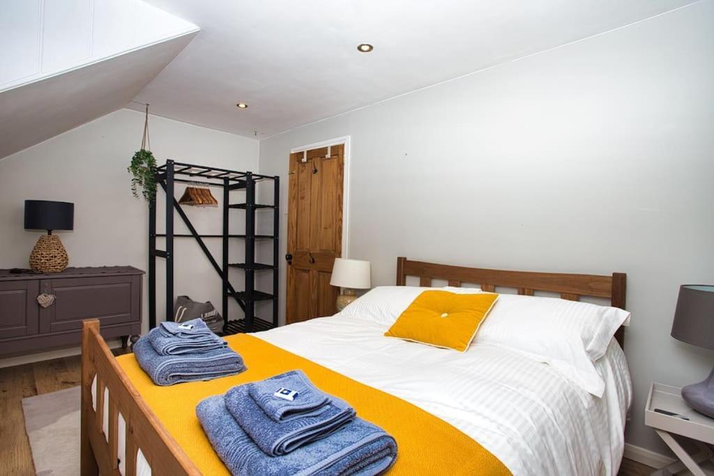 Restful And Cosy 4 Bed Home Minutes From The Beach Sandgate Zewnętrze zdjęcie