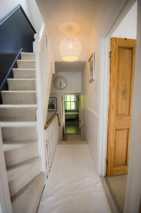 Restful And Cosy 4 Bed Home Minutes From The Beach Sandgate Zewnętrze zdjęcie