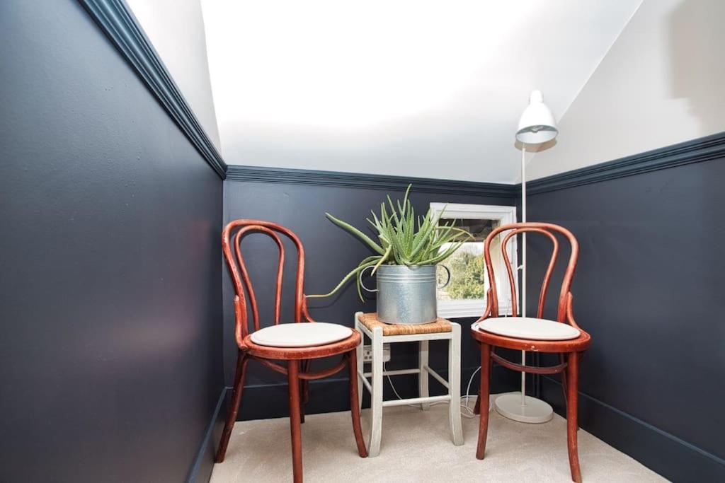 Restful And Cosy 4 Bed Home Minutes From The Beach Sandgate Zewnętrze zdjęcie